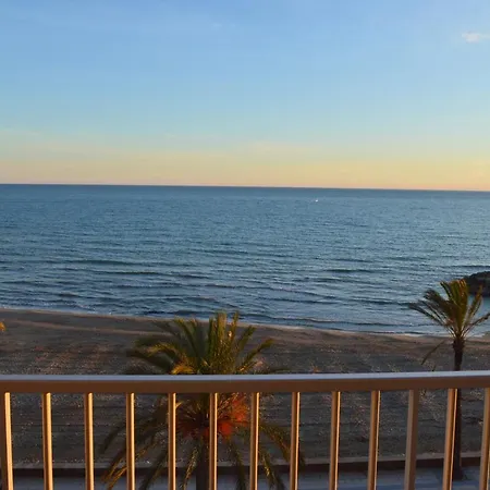 Apartment Seafront Fully Renovated Amazing Terrace *